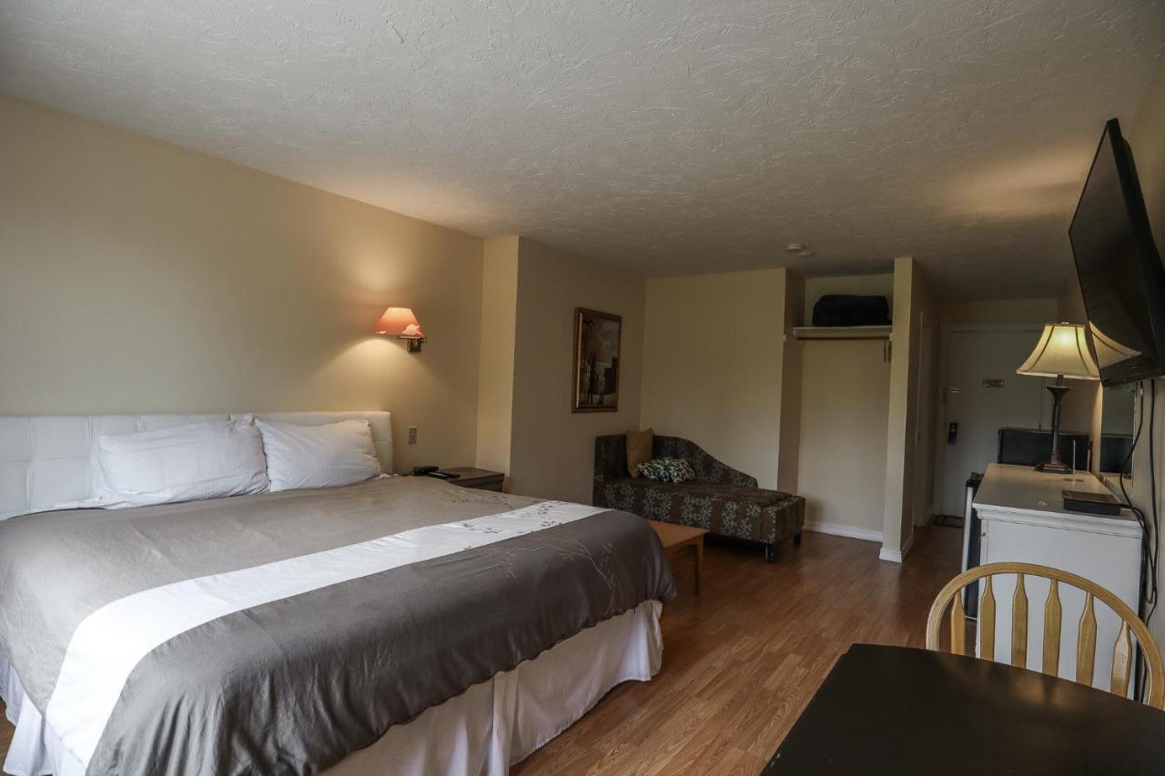 Berry Mills Atlantic Motel מראה חיצוני תמונה