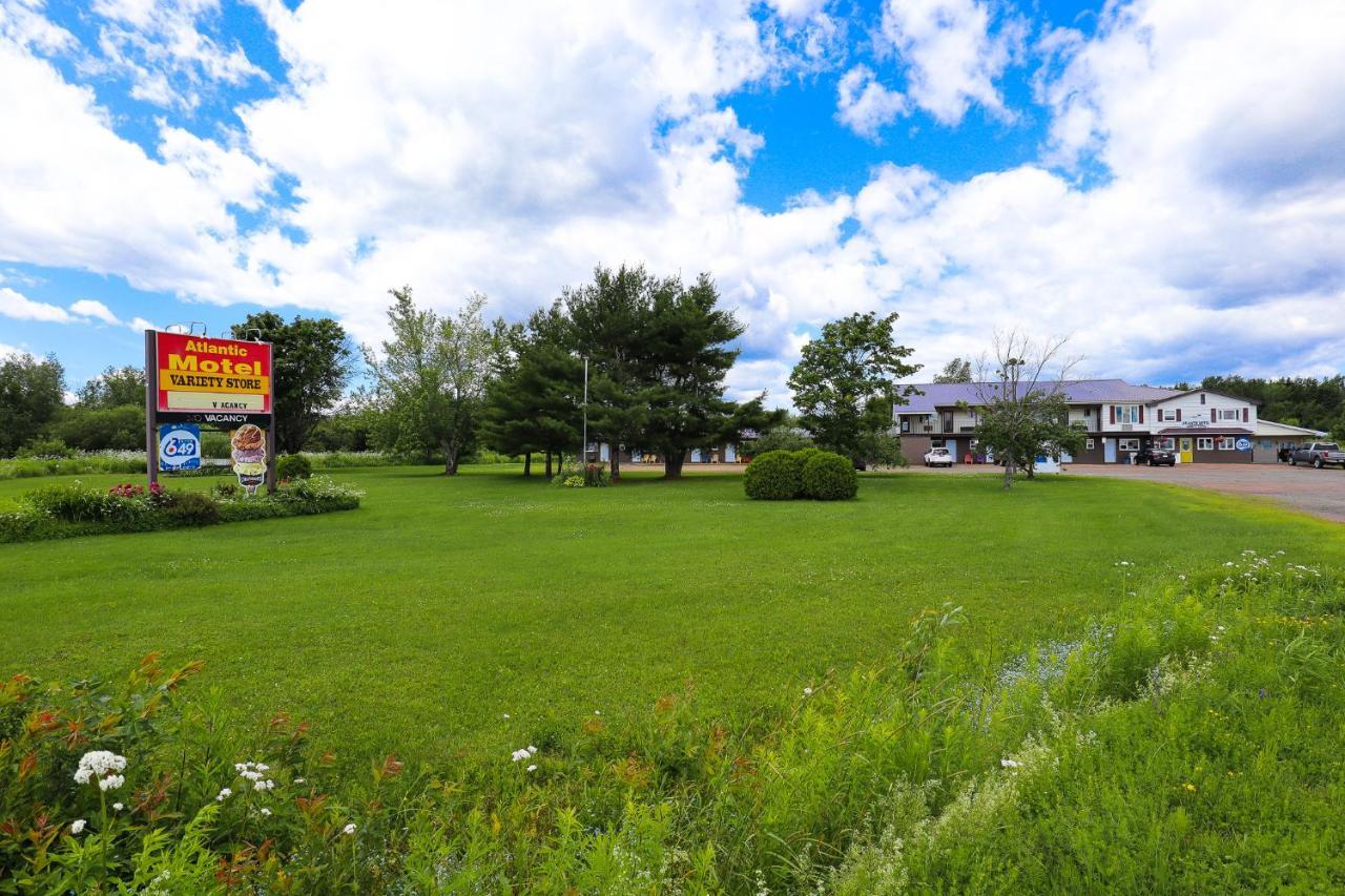 Berry Mills Atlantic Motel מראה חיצוני תמונה