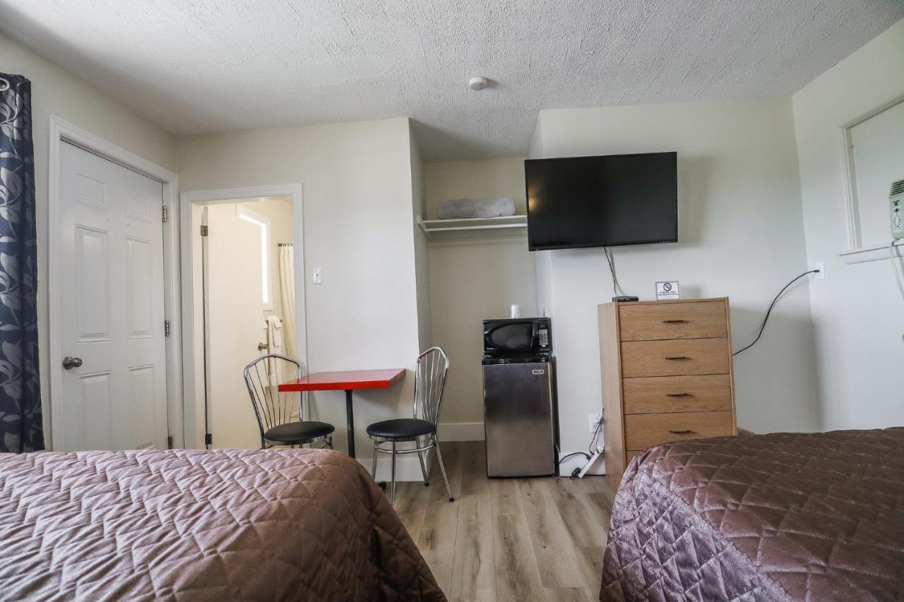 Berry Mills Atlantic Motel מראה חיצוני תמונה