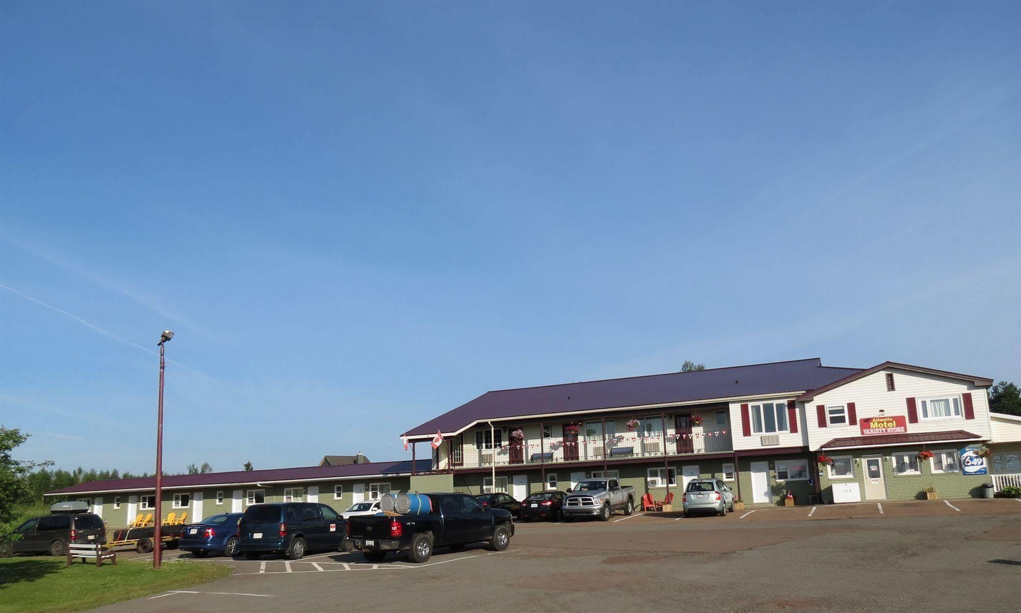 Berry Mills Atlantic Motel מראה חיצוני תמונה