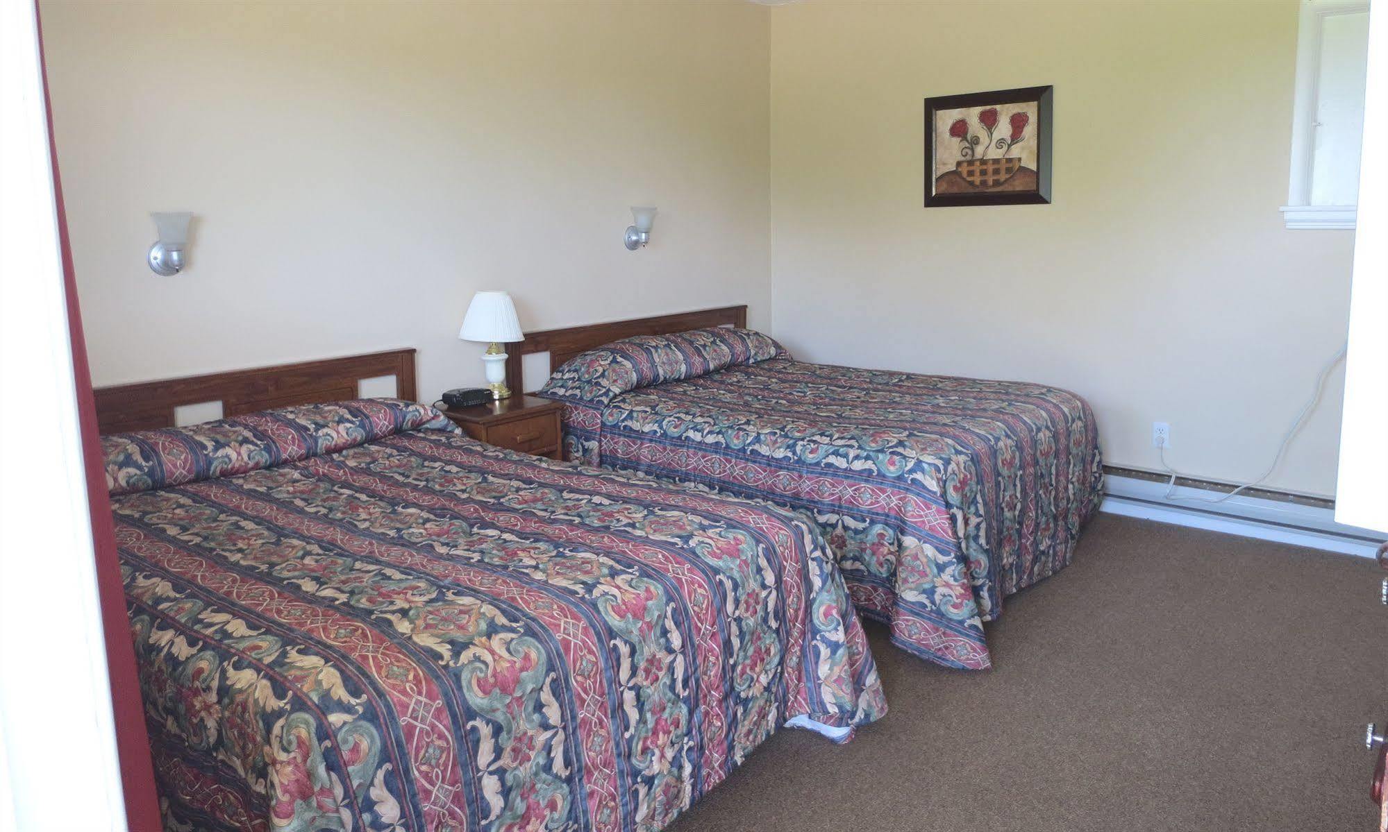 Berry Mills Atlantic Motel מראה חיצוני תמונה