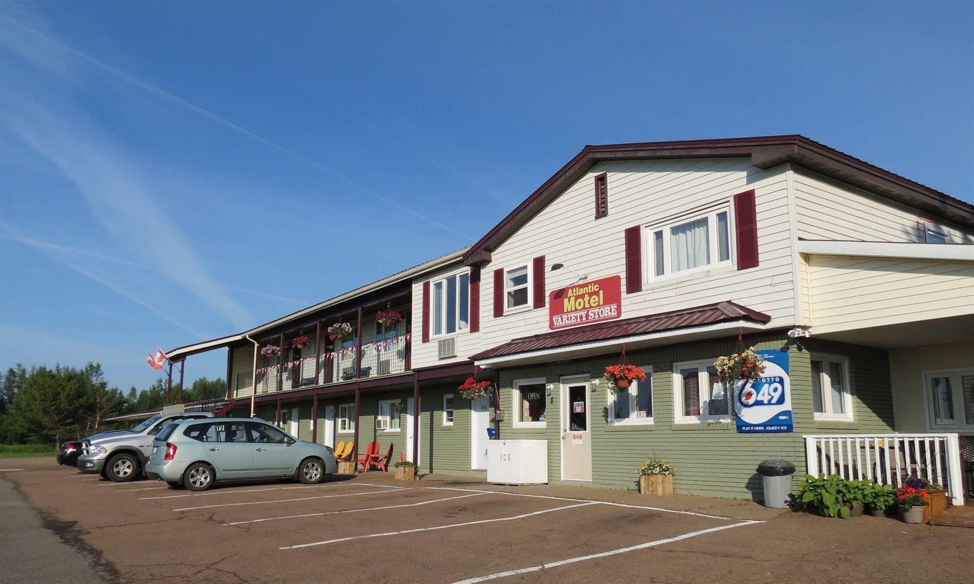 Berry Mills Atlantic Motel מראה חיצוני תמונה